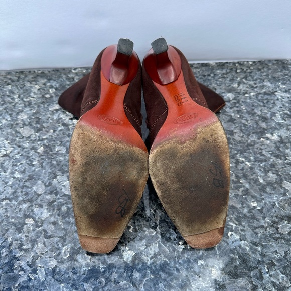 Tods Brown Suede Ankle Heeled Booties Women’s Size 8.5 - Picture 9 of 12